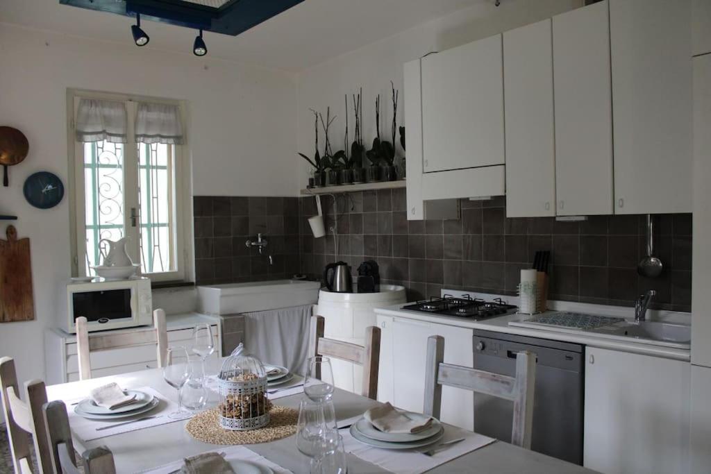 Casa Sivori Sul Lago Di Garda Con Ampio Giardino Desenzano del Garda Exterior foto